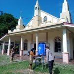 Polsek Lumar Berikan Pengamanan Kegiatan Ibadah di Gereja Katolik Di Desa Tiga Berkat