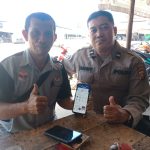Bhabinkamtibmas polsek jagoi babang sambang dan sosialisasi aplikasi super presisi ke masyarakat