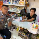 Bhabinkamtibmas sambang ke masyarakat sosialisasikan app Polri super app presisi