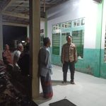 ANGGOTA POLSEK LUMAR GIAT PENGAMANAN SHOLAT TARAWIH