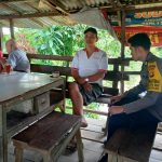 <em>Rutin Sambangi Warga, Bhabinkamtibmas Jalin Sinergitas Dengan Masyarakat</em>