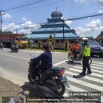<em>Giat Rutin Polsek Bengkayang Laksanakan Pengaturan Dan Pengamanan Sholat Jum’at</em>