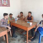 <em>Rutin Sambangi Warga, Bhabinkamtibmas Jalin Sinergitas Dengan Masyarakat</em>