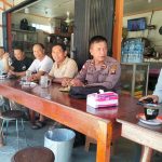 Pererat Tali Silaturahmi dengan Masyarakat dalam Rangka Menjaga  Situasi Kamtibmas Yang Kondusif Polsek Bengkayang Rutin Gelar Jum’at