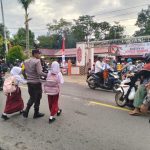 Personil Polsek Bengkayang Laksanakan Strong Point*Gina Cegah Kemacetan